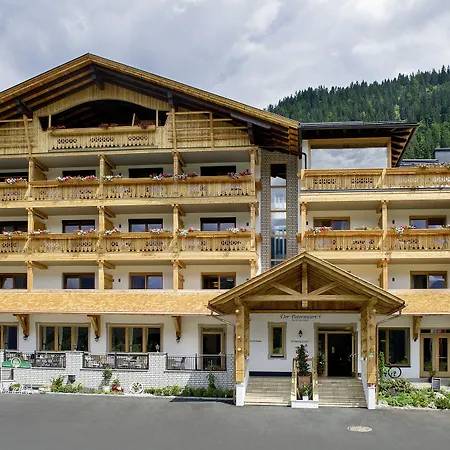 Der Paternwirt Otel Maria Luggau