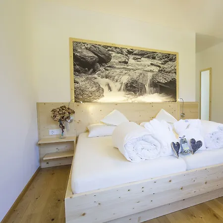 Otel Der Paternwirt 4*