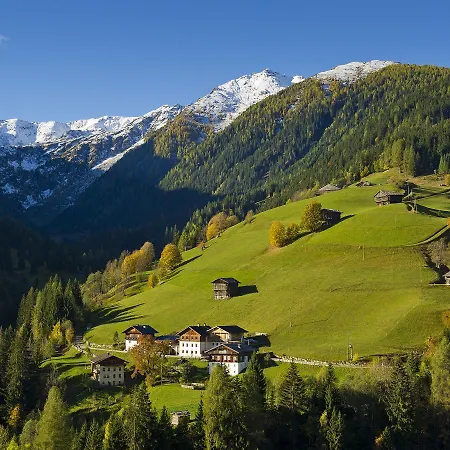 Der Paternwirt Otel Maria Luggau