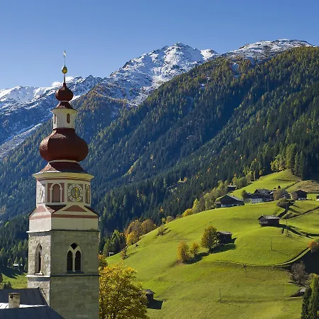 Der Paternwirt Otel Maria Luggau